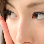 外斜視はバセドウ病が原因なのか?症状など